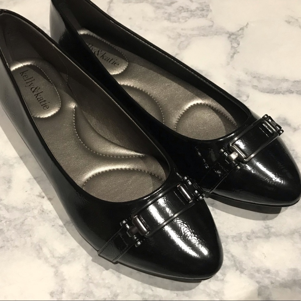 Black Parent Leather Flat size 8 1/2